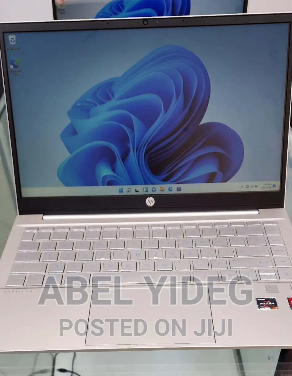 New Laptop HP Pavilion 14 8GB AMD Ryzen 5 SSD 512GB