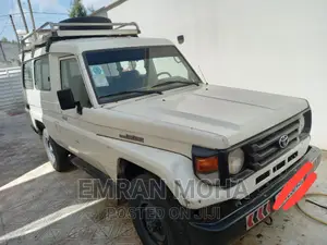 Toyota Land Cruiser 2004 Silver