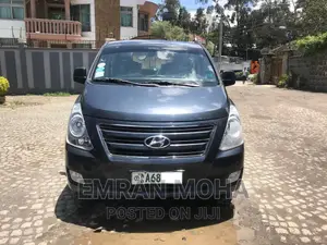 Toyota Land Cruiser 2004 Silver