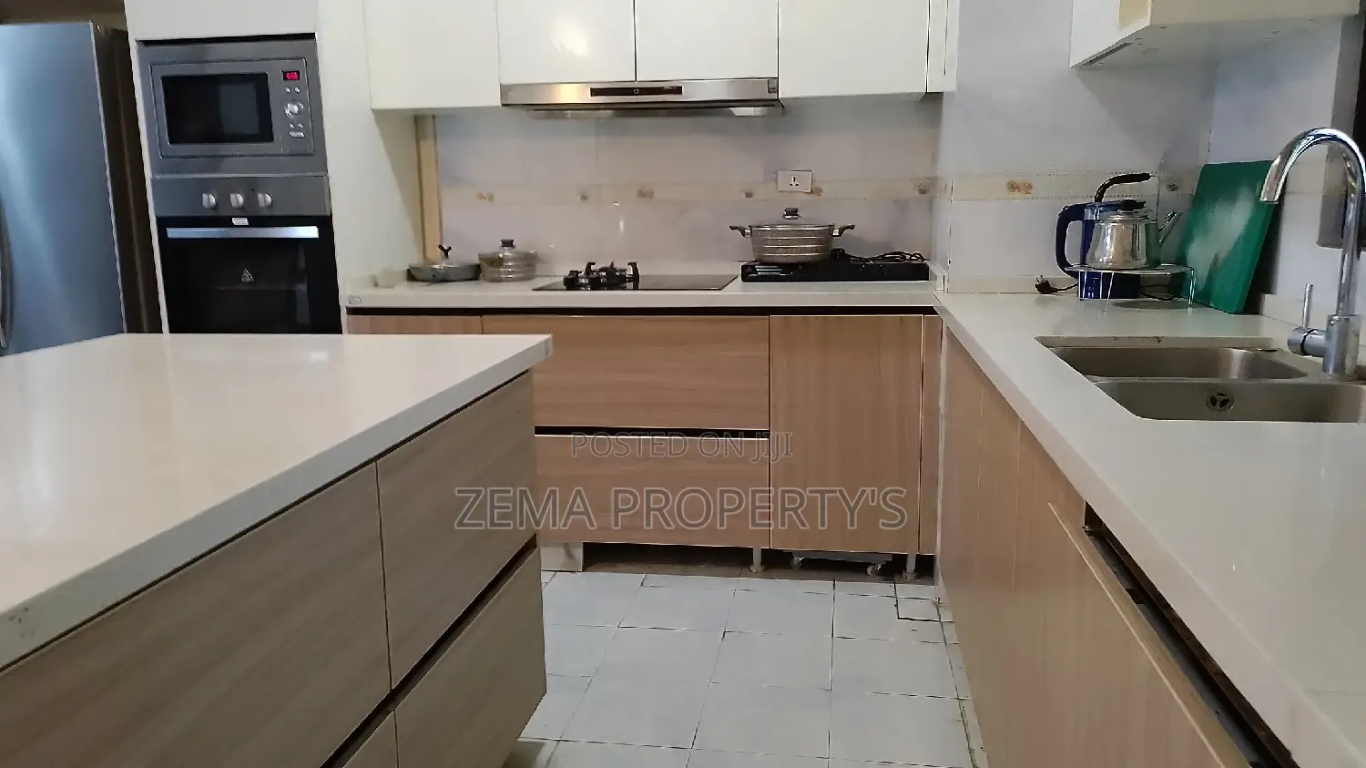 Furnished 4bdrm Penthouse in Zema, Bole for rent