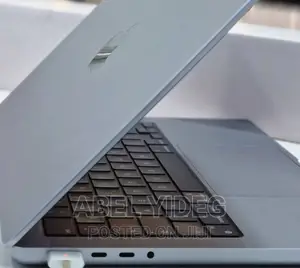 New Laptop Apple MacBook Pro M1 16GB Apple M1 Pro SSD 512GB