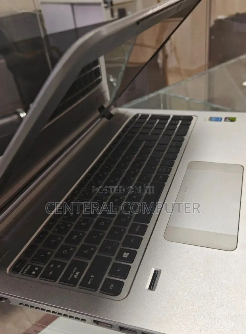 New Laptop HP Envy K101tx 8GB Intel Core I7 SSD 512GB