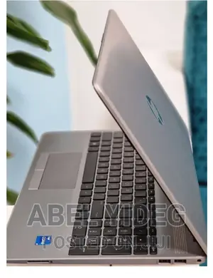 New Laptop HP Stream Notebook 8GB Intel Core I7 SSD 1T