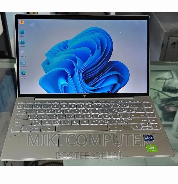 New Laptop HP Envy X360 16GB Intel Core I7 SSD 1T