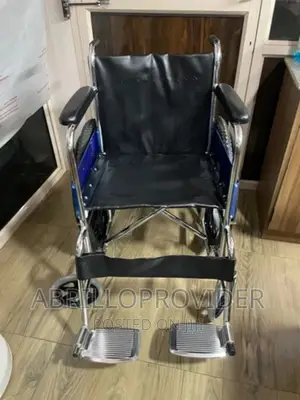 Almunium Wheelchair/Black Wheelchair/Foldwheelchair