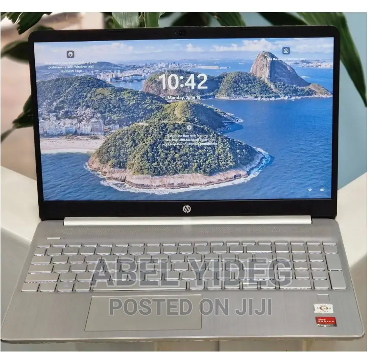 New Laptop HP Stream Notebook 8GB AMD Ryzen 3 SSD 256GB