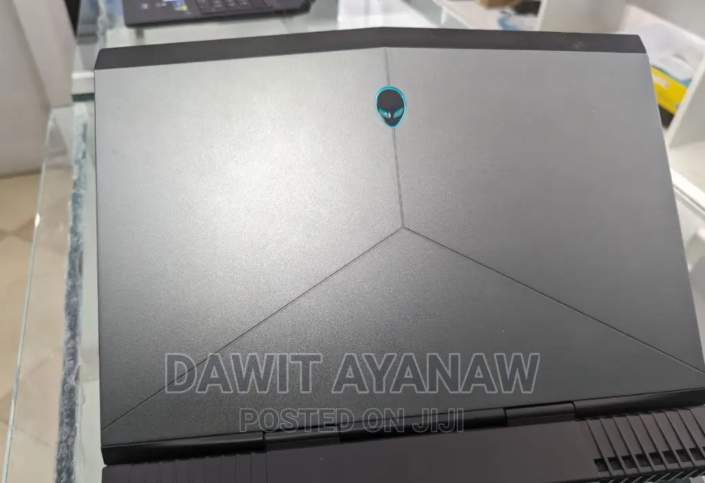 New Laptop Dell 16GB Intel Core I5 SSD 1T