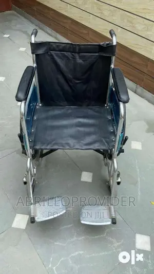 Almunium Wheelchair/ Foldable Wheelchair /New Wheelchair