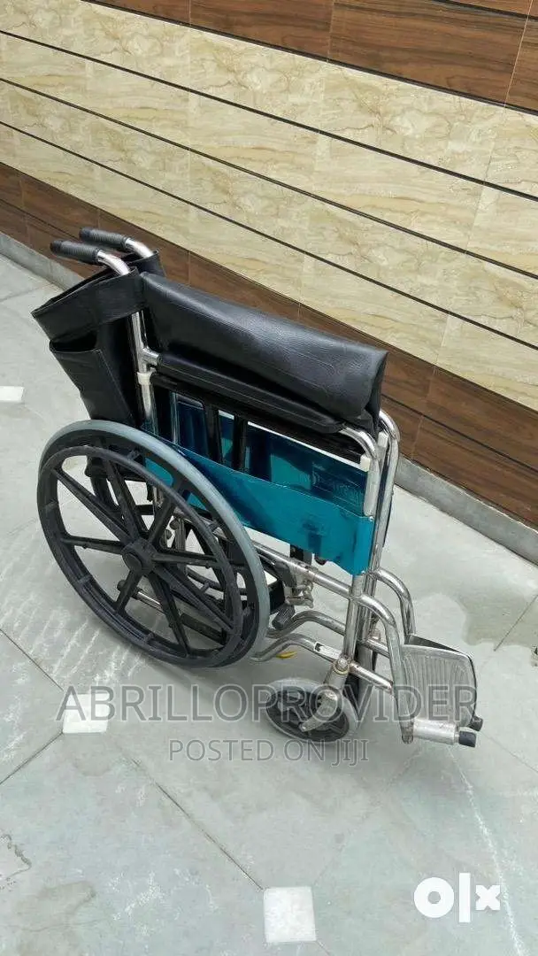 Almunium Wheelchair/ Foldable Wheelchair /New Wheelchair