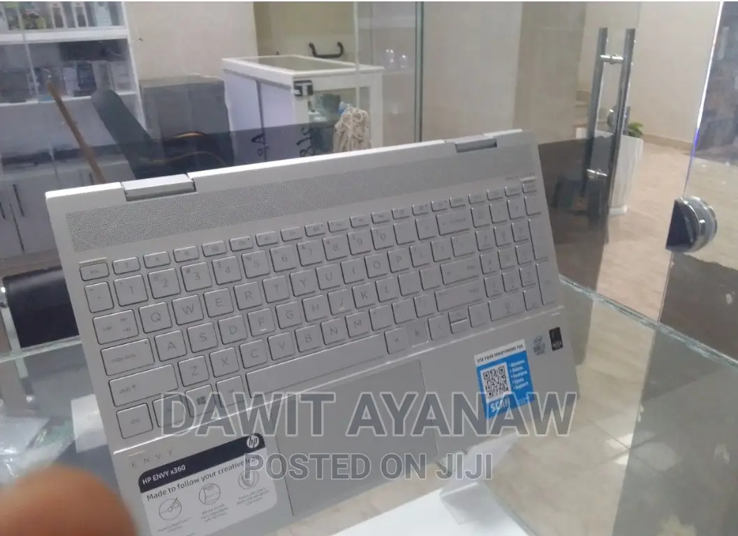 New Laptop HP 12GB Intel Core I7 SSD 512GB