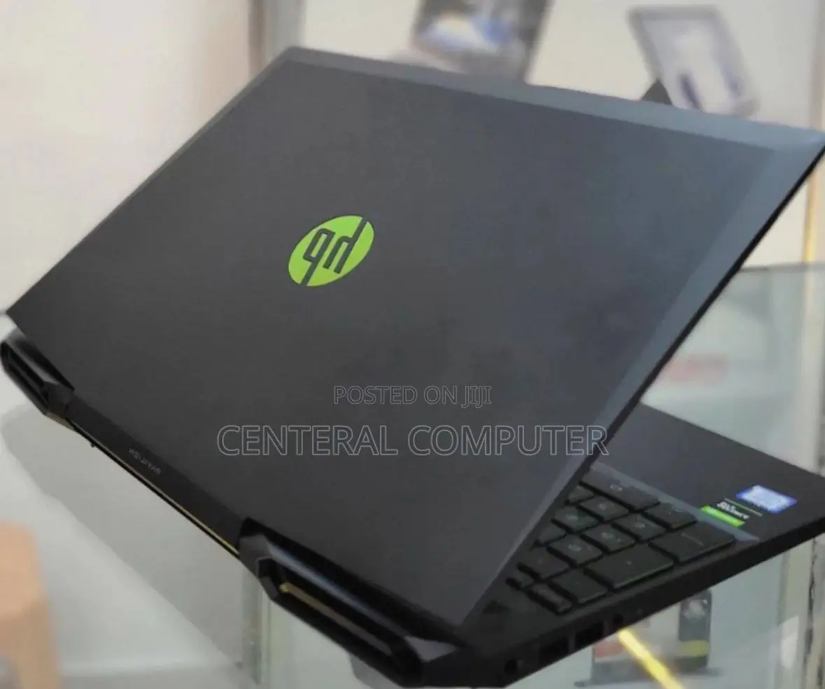 New Laptop HP Pavilion 17z 16GB Intel Core I7 SSD 512GB