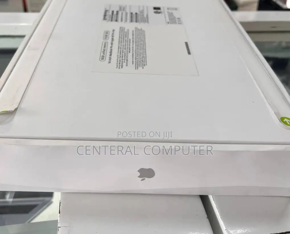 New Laptop Apple MacBook Pro 2023 M2 16GB Apple M2 Ultra SSD 512GB