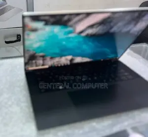 Photo - New Laptop Dell XPS 13 9333 32GB Intel Core I9 SSD 512GB