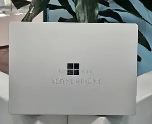 New Laptop Microsoft Surface 8GB Intel Core I5 SSD 256GB