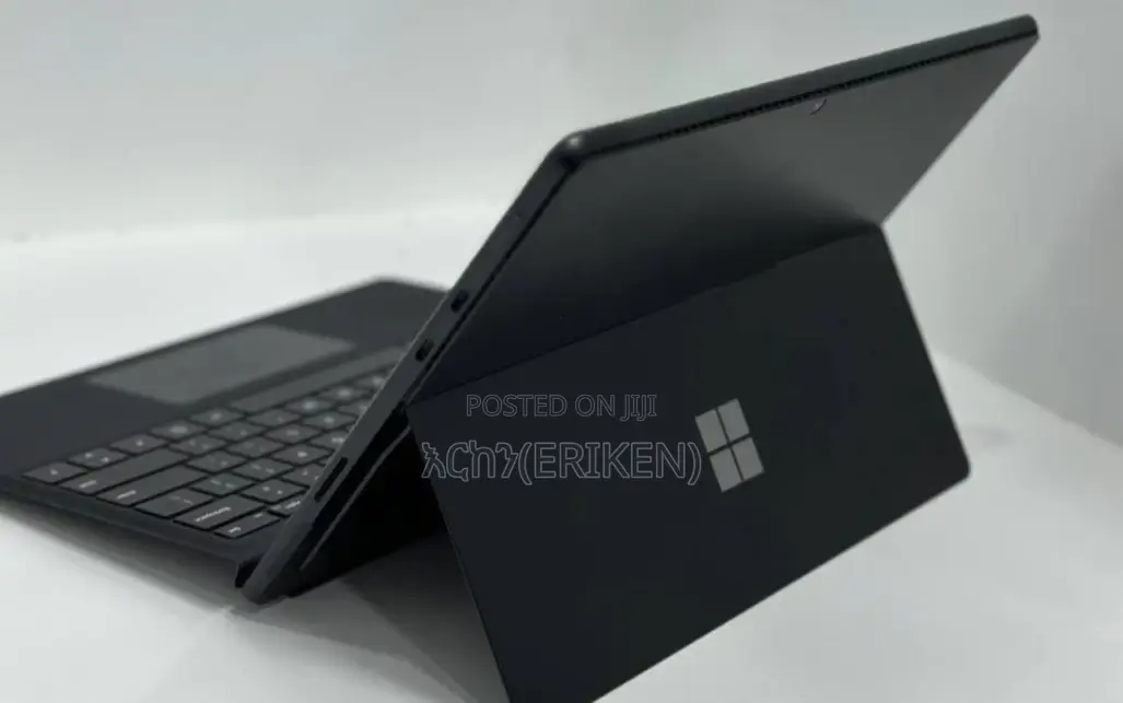 New Laptop Microsoft Surface Pro 8 16GB Intel Core I7 SSD 256GB