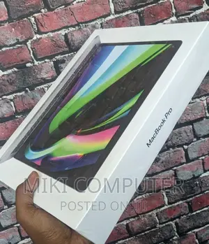 New Laptop Apple MacBook Pro 2022 M2 8GB Intel SSD 256GB