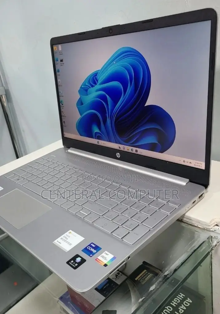 New Laptop HP Stream Notebook 16GB Intel Core I7 SSD 512GB