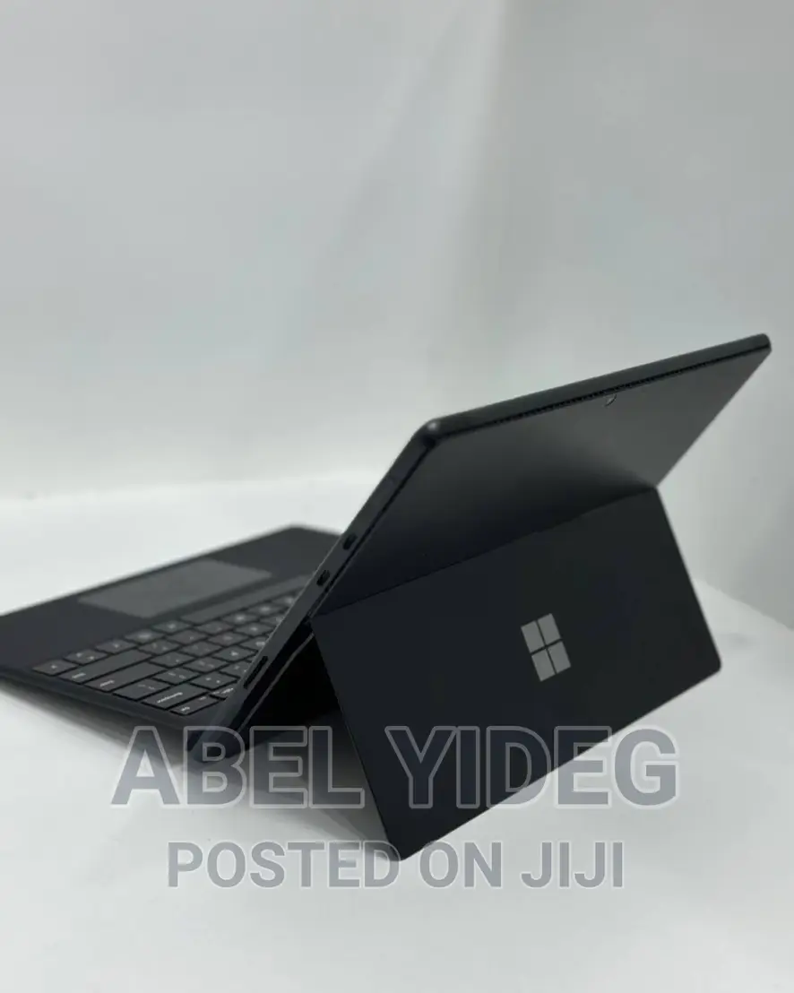 New Laptop Microsoft Surface Pro 8 16GB Intel Core I7 SSD 256GB