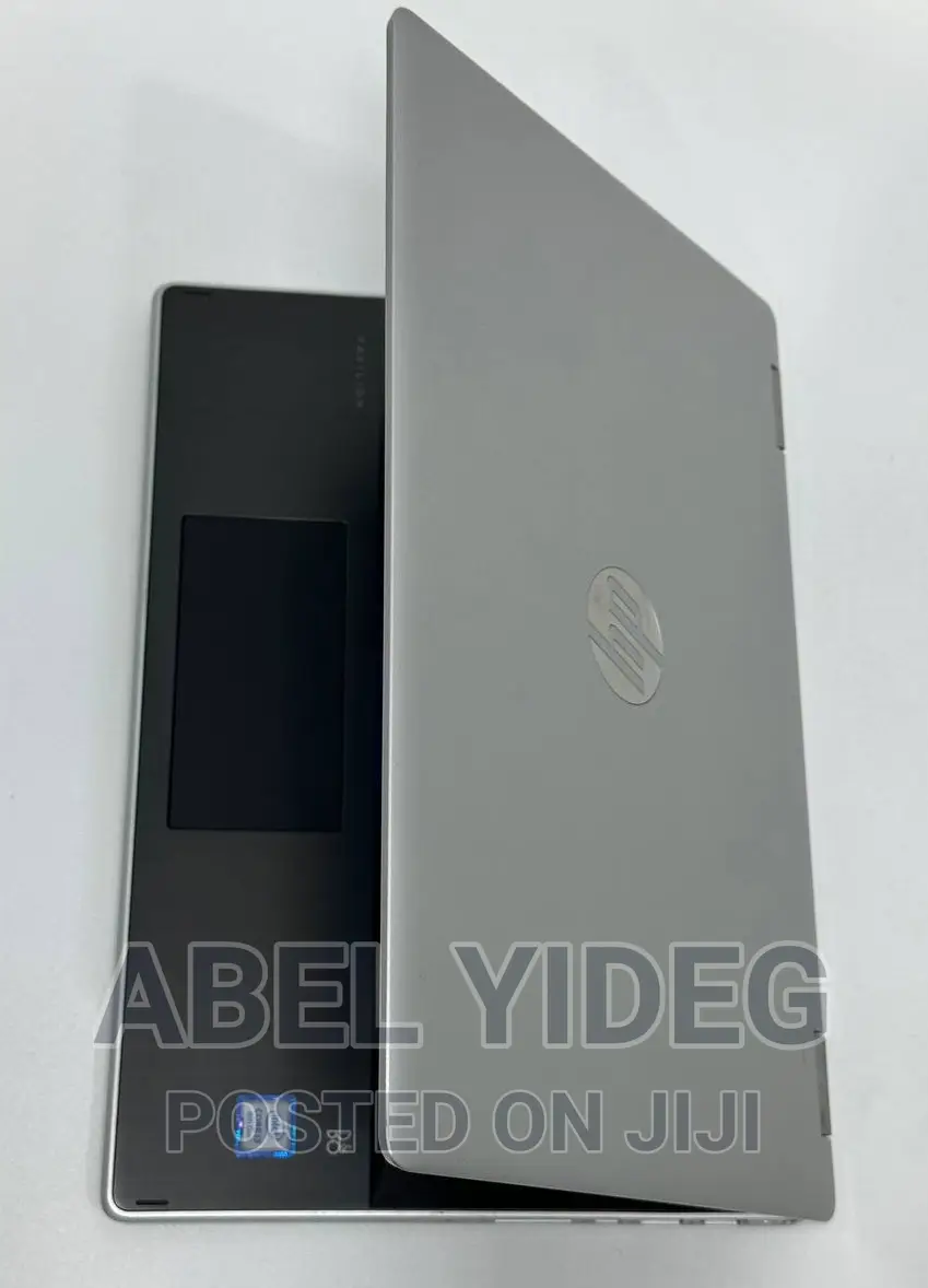 New Laptop HP Pavilion X360 8GB Intel Core I3 SSD 256GB