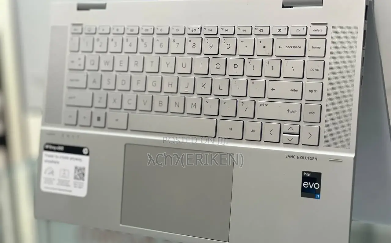 New Laptop HP Envy X360 8GB Intel Core I7 SSD 512GB