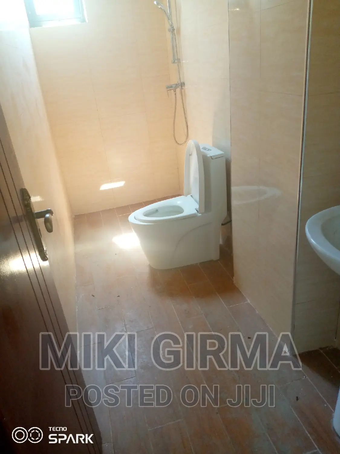 2bdrm Apartment in ፊጋ/Figa, Bole for sale