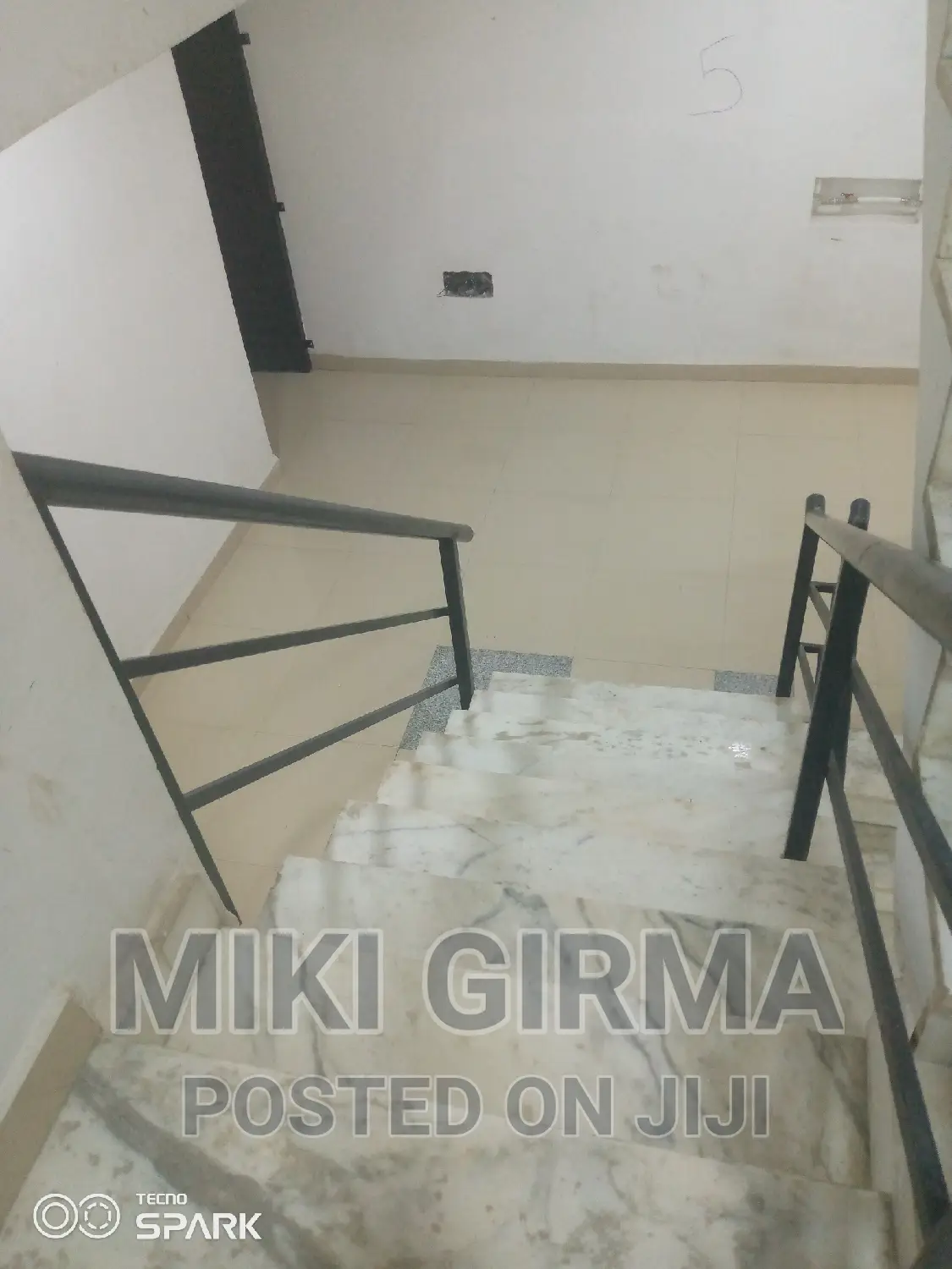 2bdrm Apartment in ፊጋ/Figa, Bole for sale