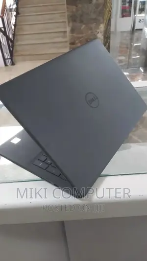 New Laptop Dell Inspiron 15 12GB Intel Core I5 SSD 256GB