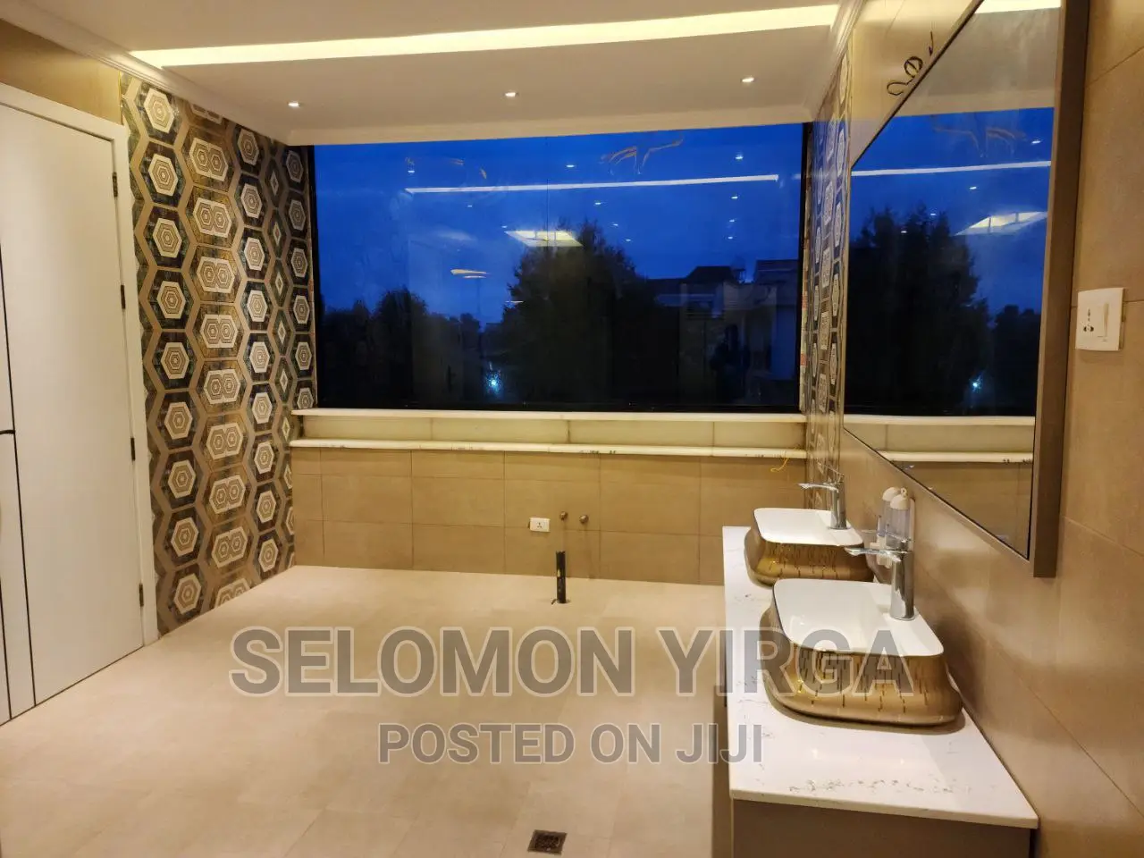 6bdrm House in አድስ አበባ, Bole for sale