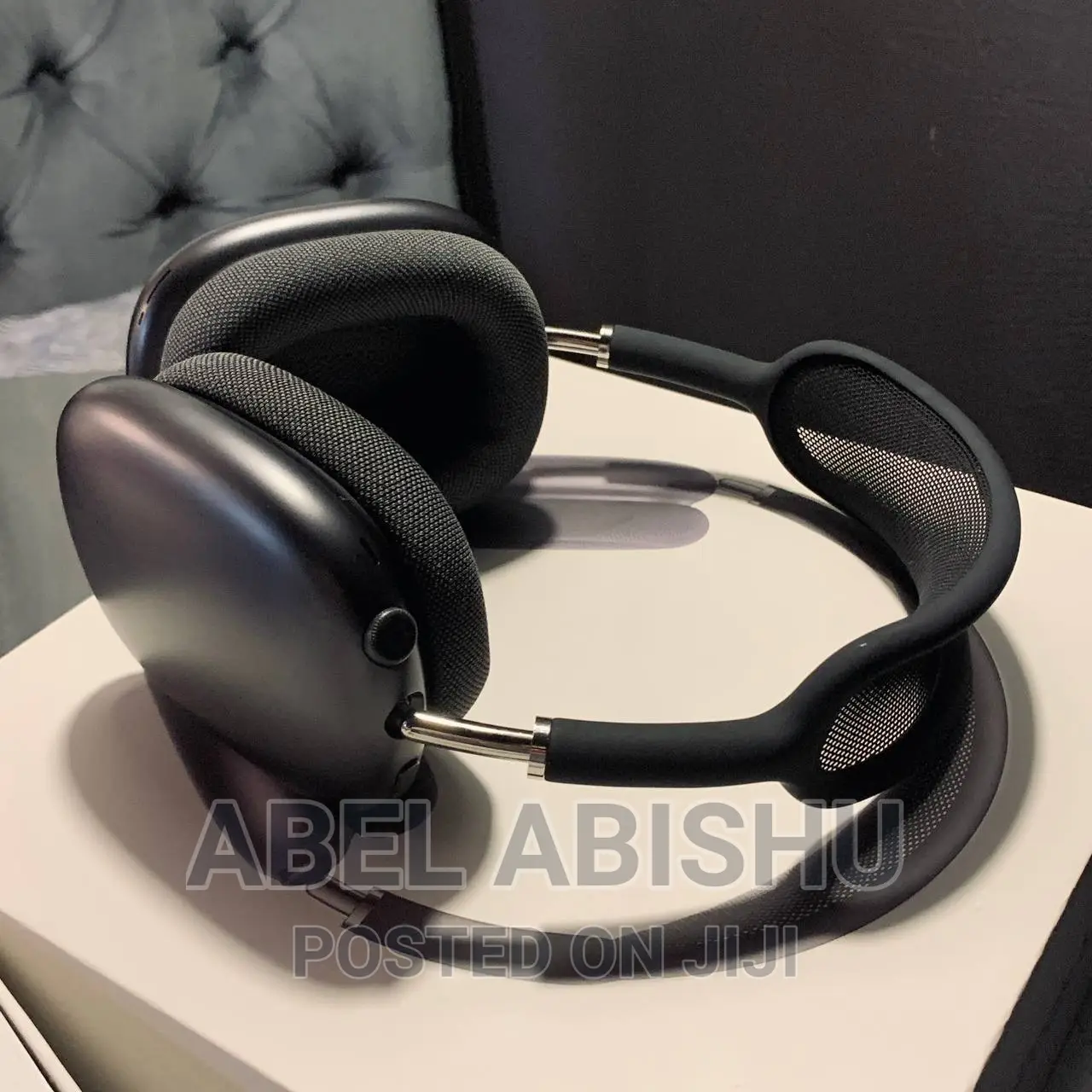 Apple Airpods Max Headphones