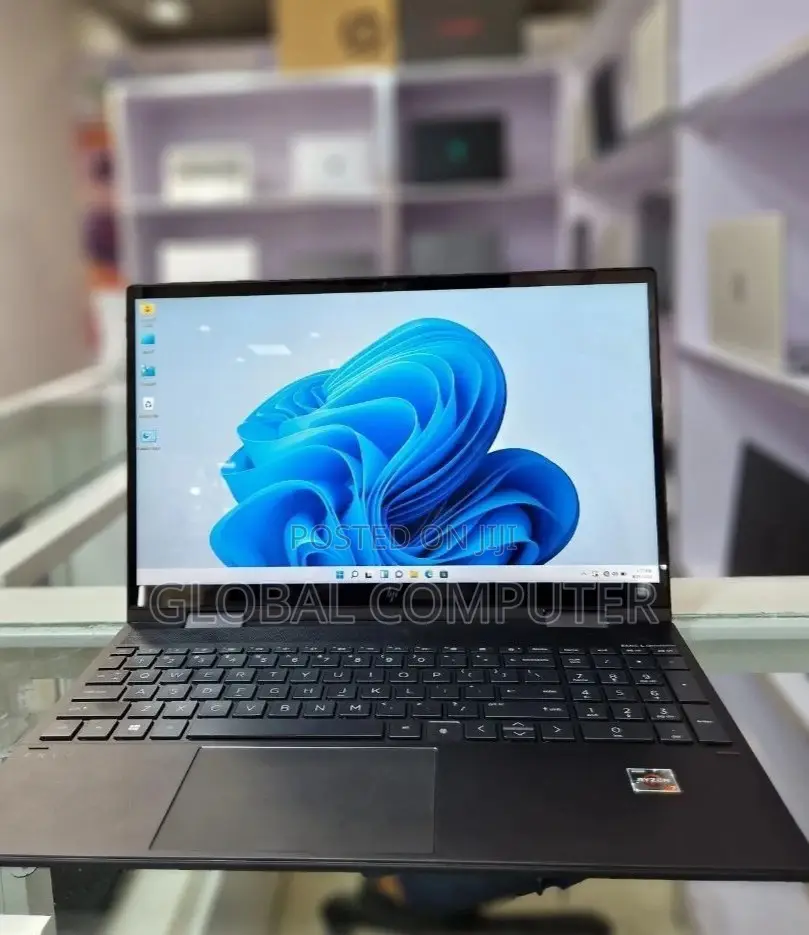 New Laptop HP Envy Pro 16GB AMD Ryzen 7 SSD 512GB