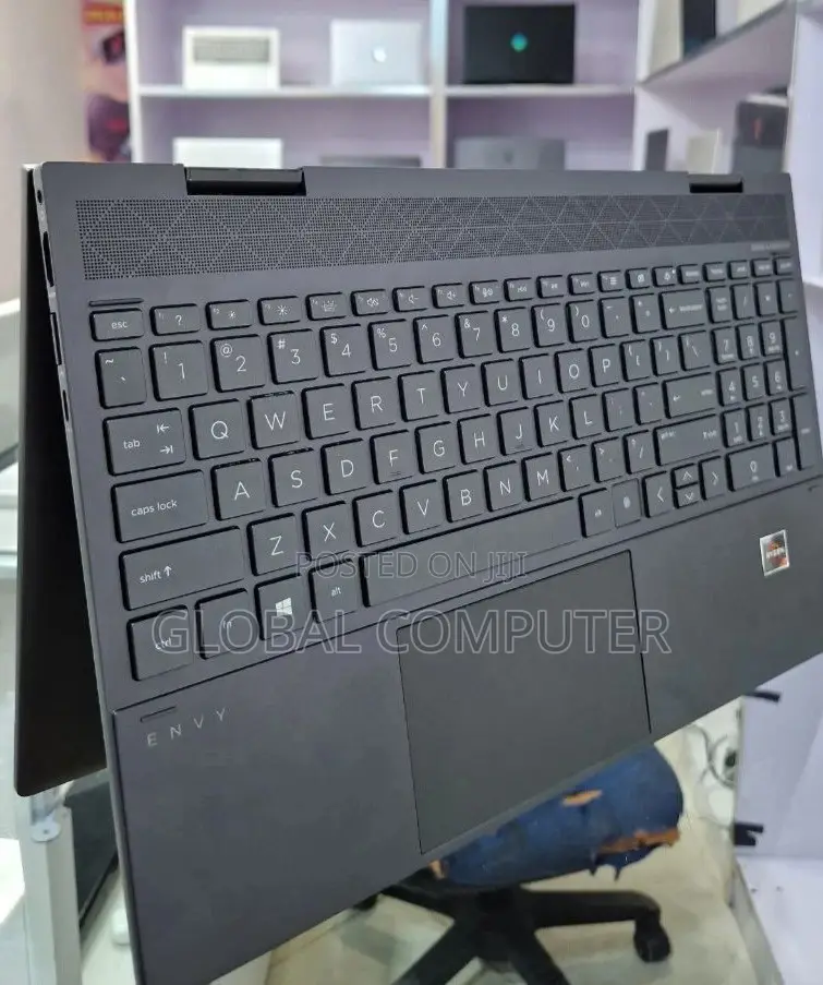 New Laptop HP Envy Pro 16GB AMD Ryzen 7 SSD 512GB