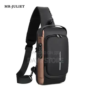 Multifunction Crossbody Bagየራሱ USB መሰኪያ ያለው