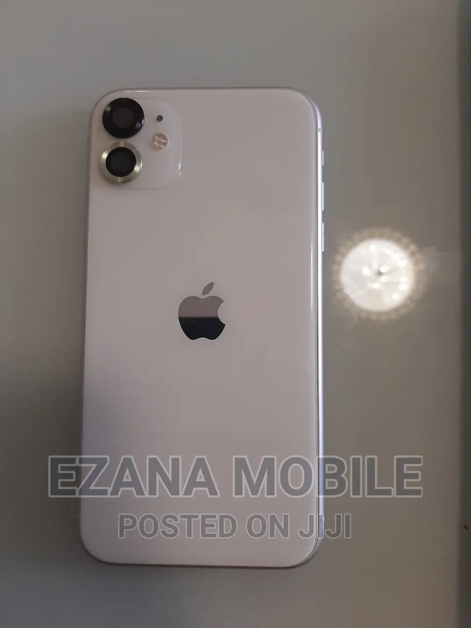 Apple iPhone 11 64 GB White