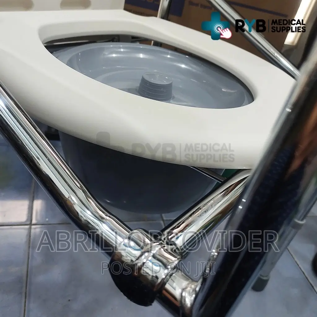 Commode Chair/ Foldable Chair /Almunium Chair/Toilet Chair