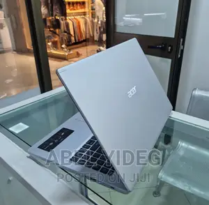 New Laptop Acer 8GB AMD Ryzen 5 SSD 512GB