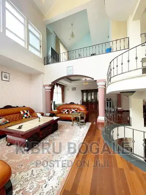 9bdrm House in Cmc, Bole for sale
