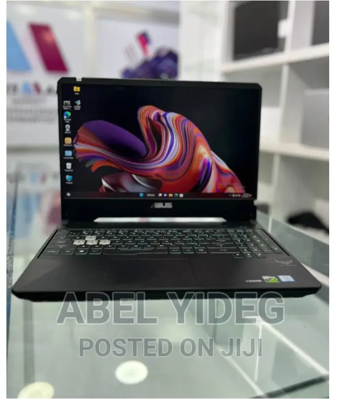 New Laptop Asus 8GB Intel Core I7 HDD 1T