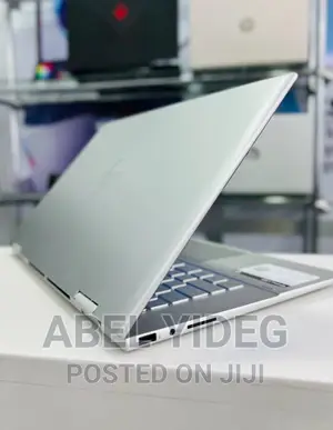 New Laptop HP Envy X360 8GB Intel Core I5 SSD 256GB