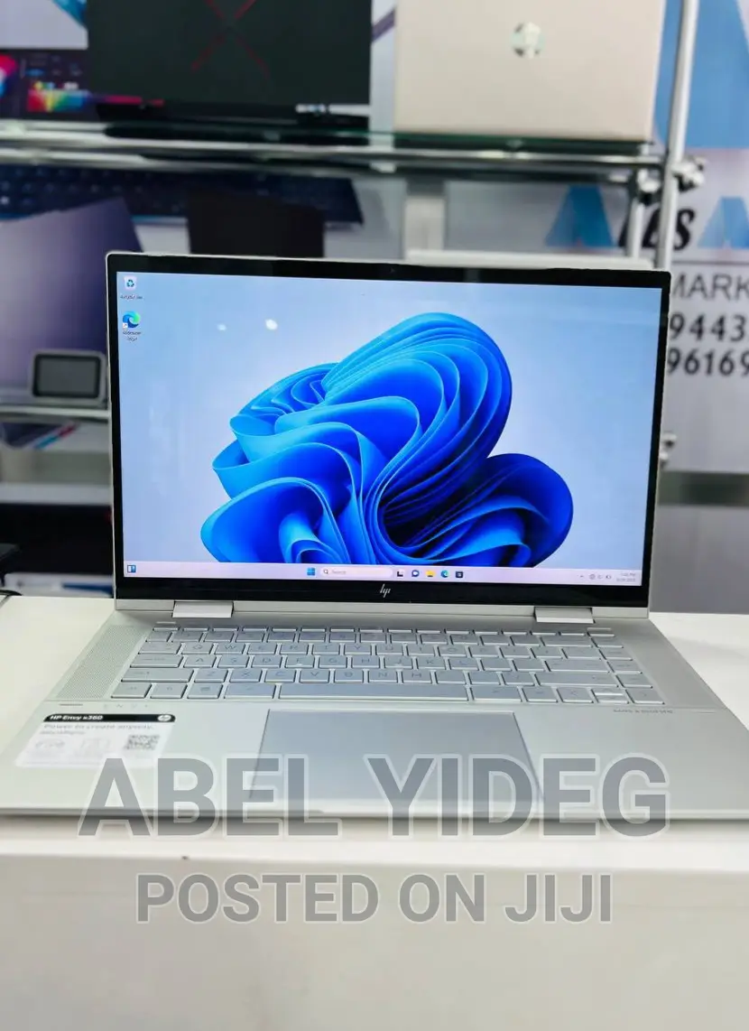 New Laptop HP Envy X360 8GB Intel Core I5 SSD 256GB