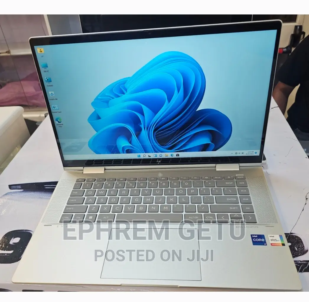 New Laptop HP Envy X360 16GB Intel Core I7 SSD 1T