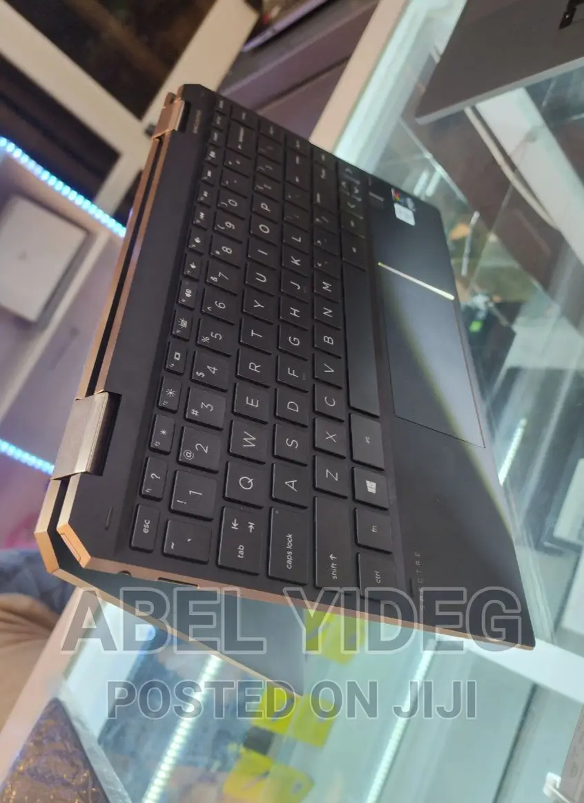 New Laptop HP Spectre X360 16GB Intel Core I7 SSD 1T