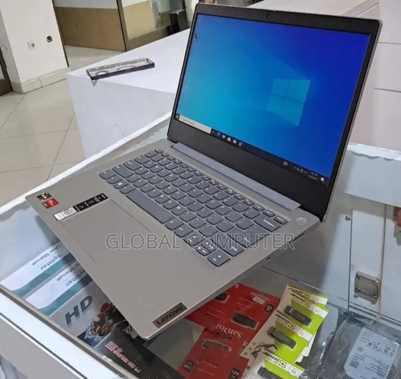 Laptop Lenovo IdeaPad 720S 8GB AMD Ryzen 5 HDD+SSD 500GB