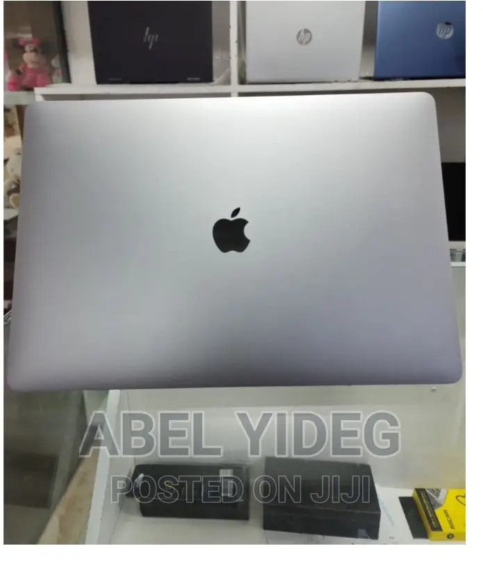 New Laptop Apple MacBook Pro 2017 16GB Intel Core I7 SSD 512GB