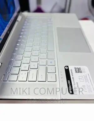New Laptop HP Envy X360 8GB Intel Core I5 SSD 256GB