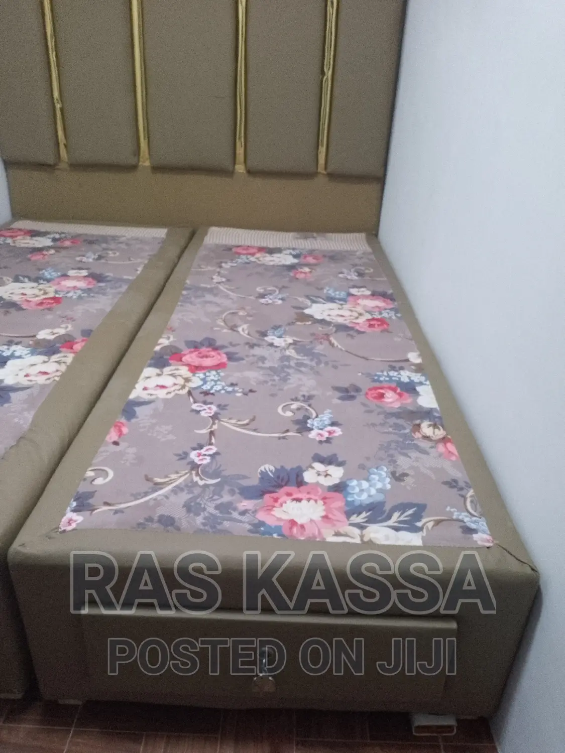 ታፒሴሪ 1,50 አልጋ