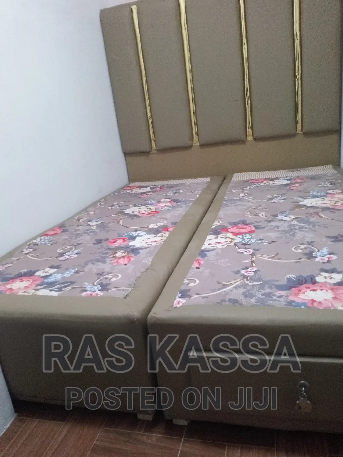 ታፒሴሪ 1,50 አልጋ