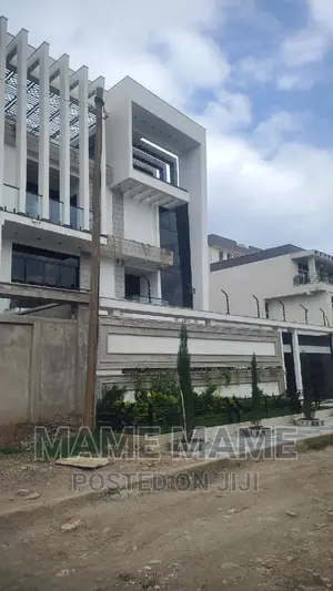 9bdrm House in Addis Abeba, Bole for sale
