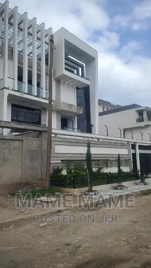 9bdrm House in Addis Abeba, Bole for sale