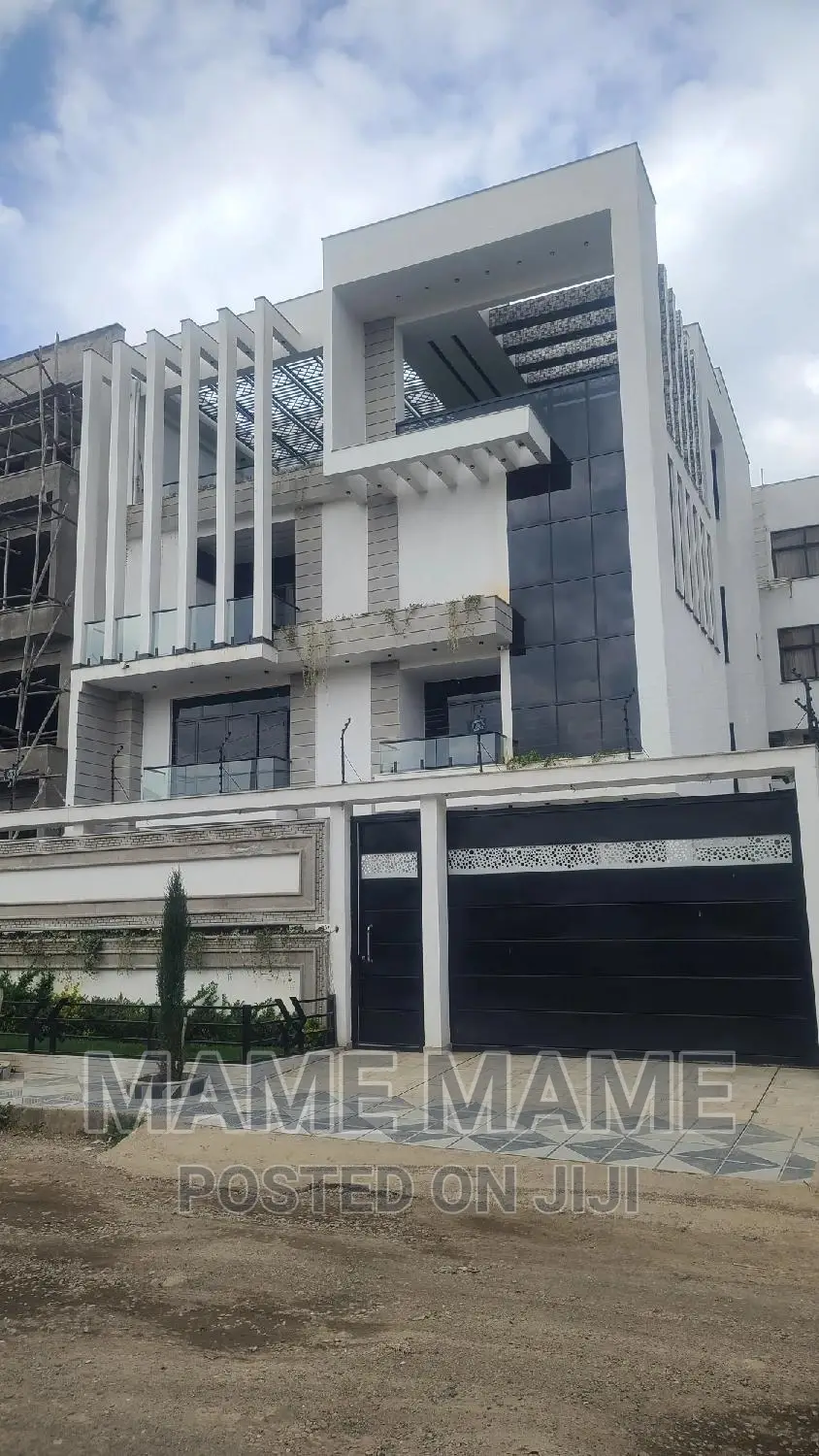 9bdrm House in Addis Abeba, Bole for sale