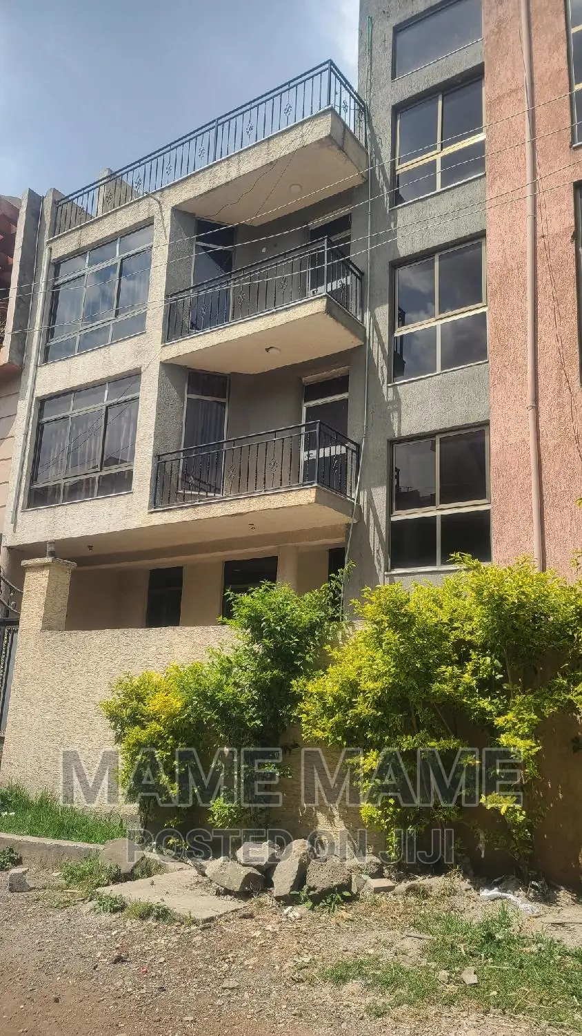 6bdrm House in Addis Abeba, Bole for sale